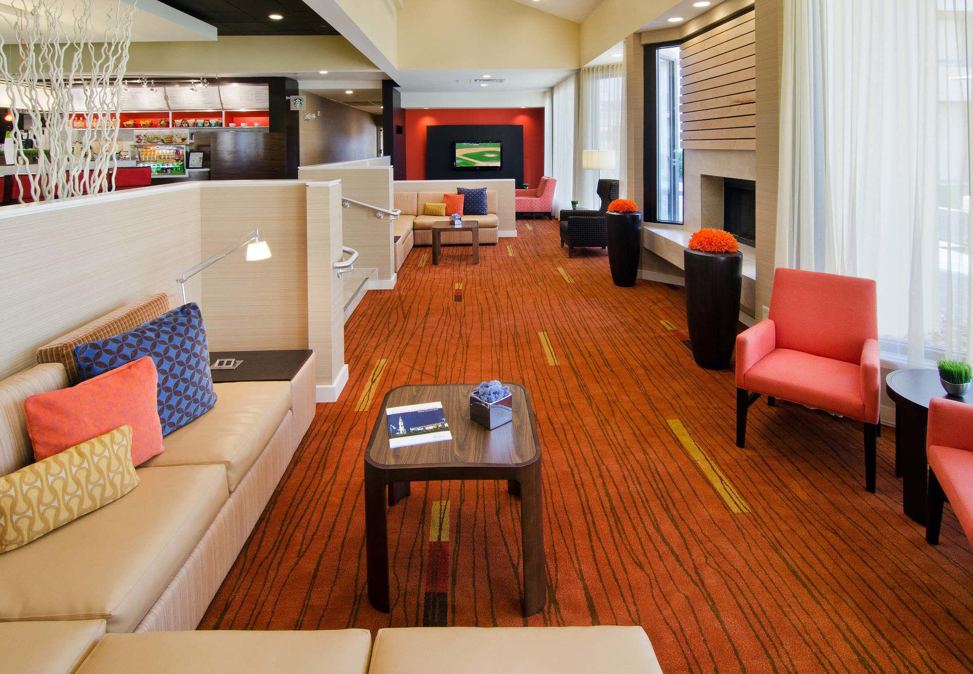 Courtyard By Marriott Huntsville University Drive Exteriör bild