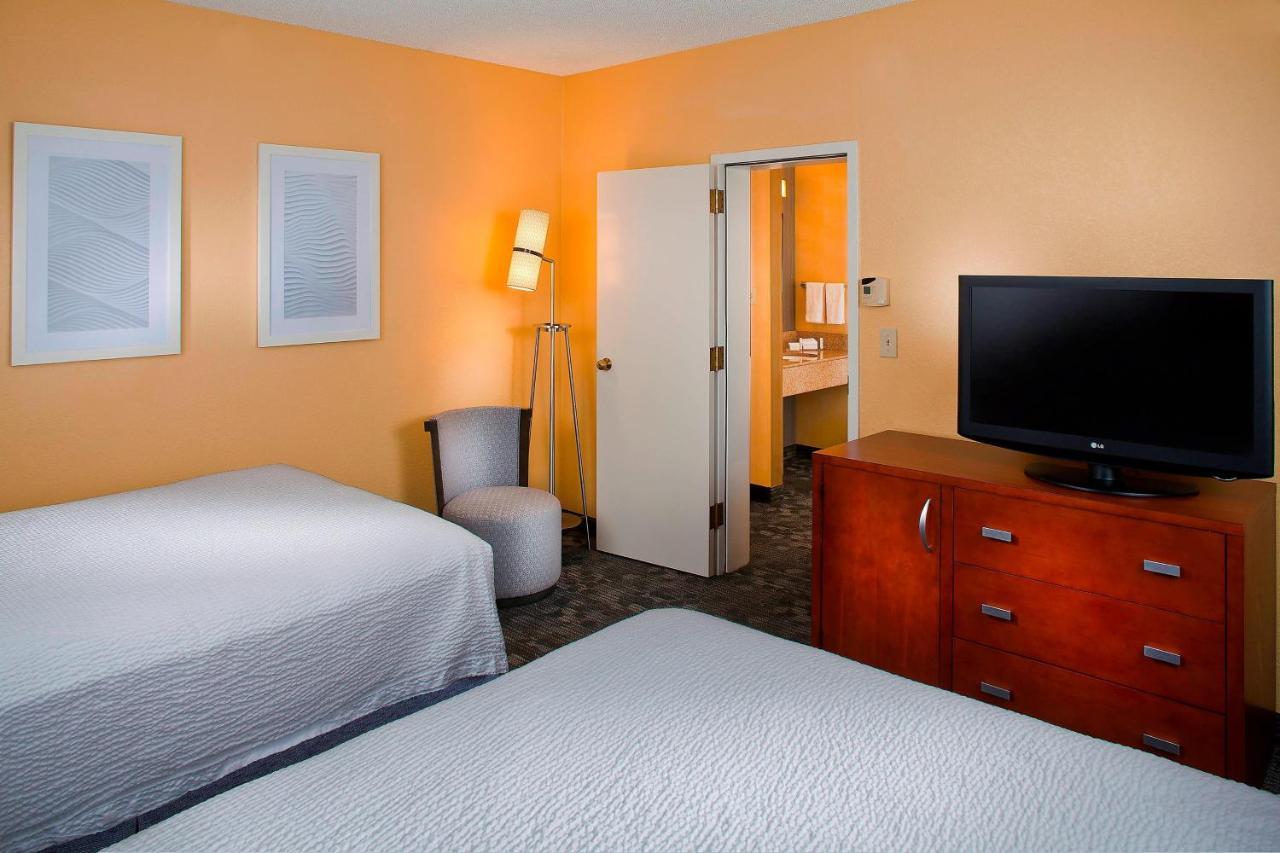 Courtyard By Marriott Huntsville University Drive Exteriör bild