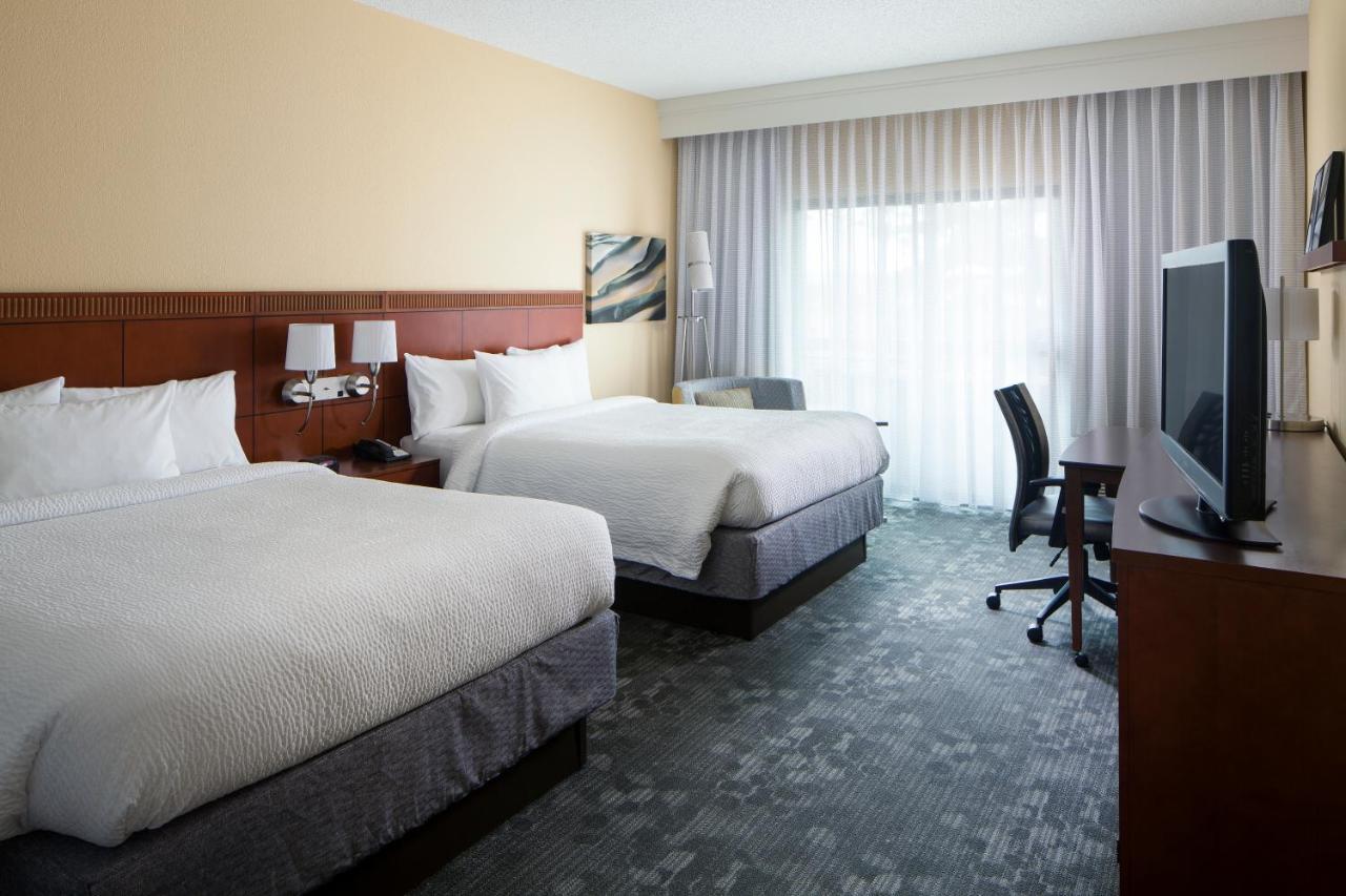 Courtyard By Marriott Huntsville University Drive Exteriör bild